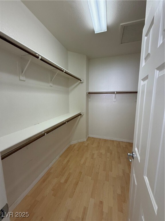 Building Photo - 10250 Torrey Valley Ct