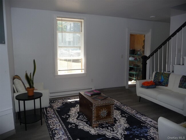 Building Photo - 971 US-209