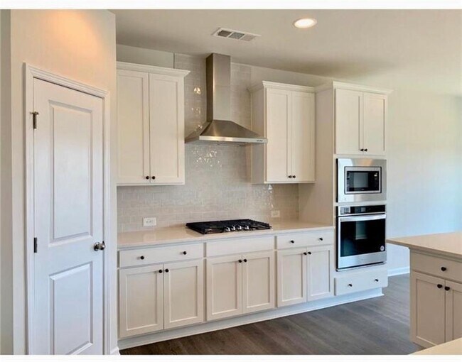 Building Photo - 4710 Falls River Dr