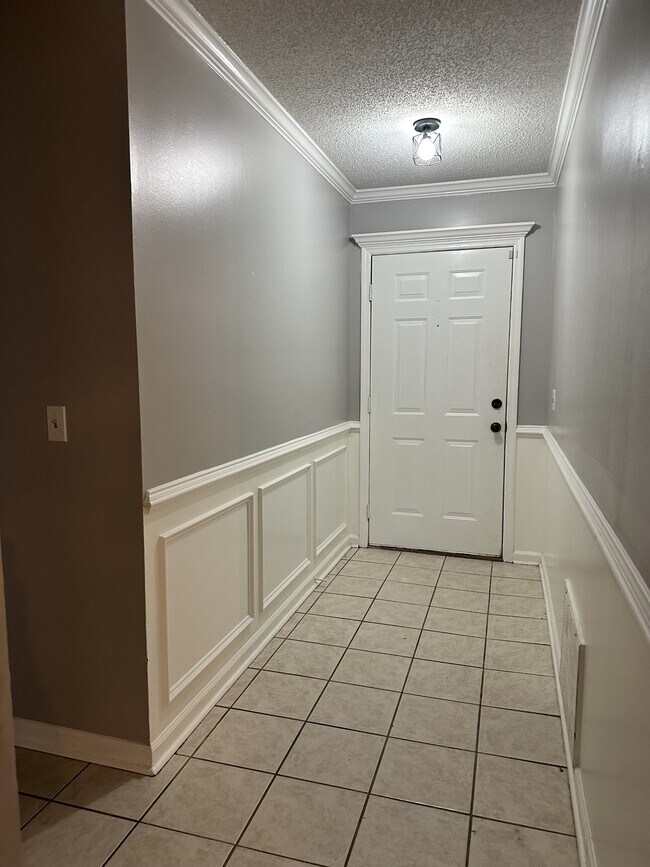 Building Photo - 1 Brandle Cove