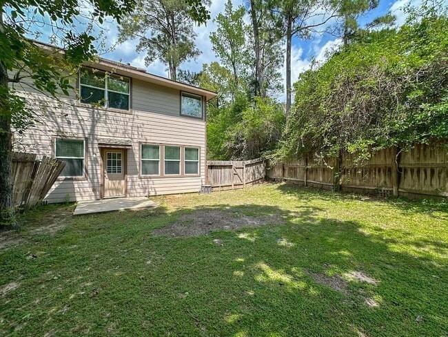 Building Photo - 3 Fairlee Ct