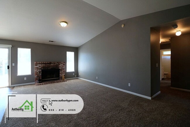 Building Photo - 1729 Marigold Way