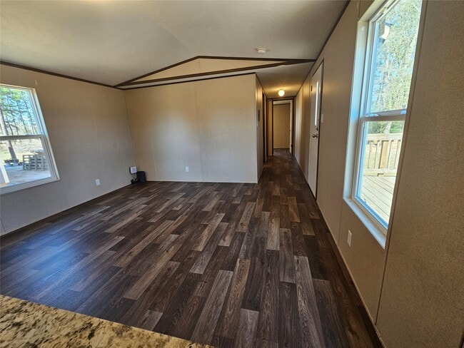 Building Photo - 16299 Crockett Martin Ests Dr