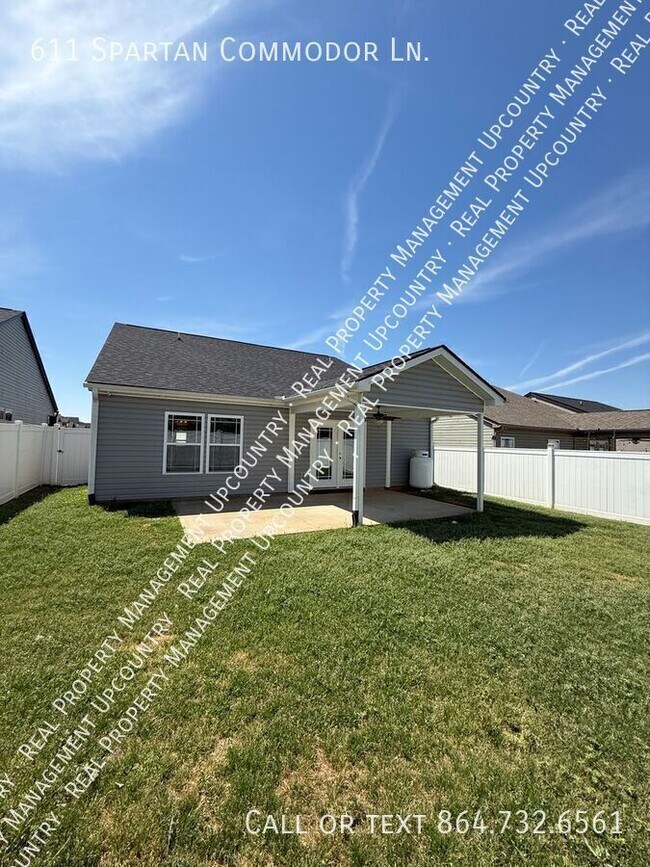 Building Photo - 611 Spartan Commodor Ln