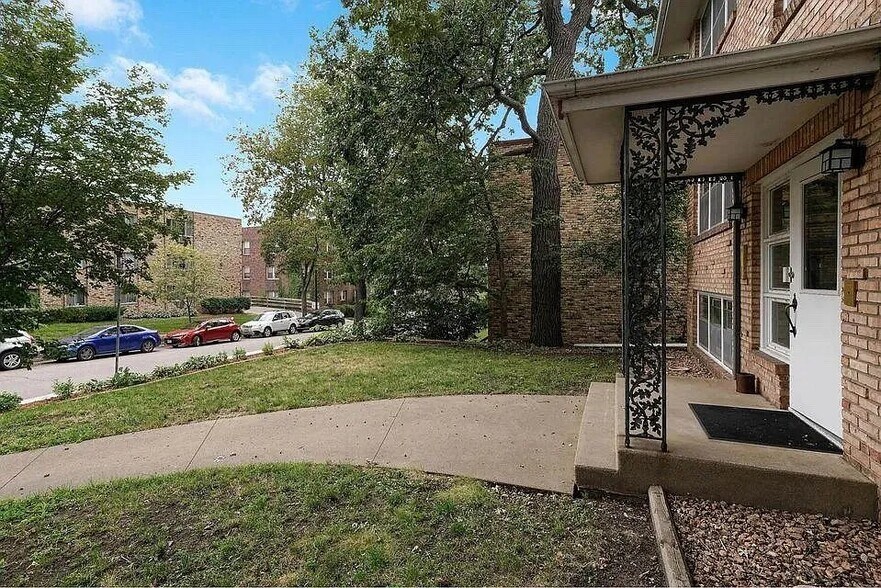 Building Photo - 508 Ridgewood Ave
