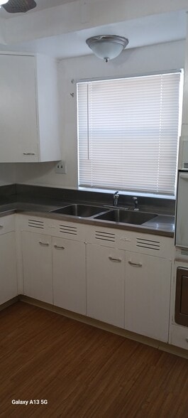 Building Photo - 8804 Riverview Blvd