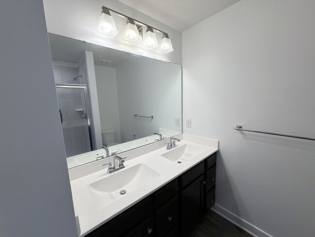 Building Photo - 221 Brittlebrush Dr