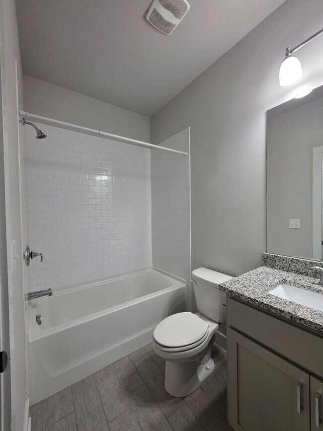Building Photo - 3779 Oxford Cir