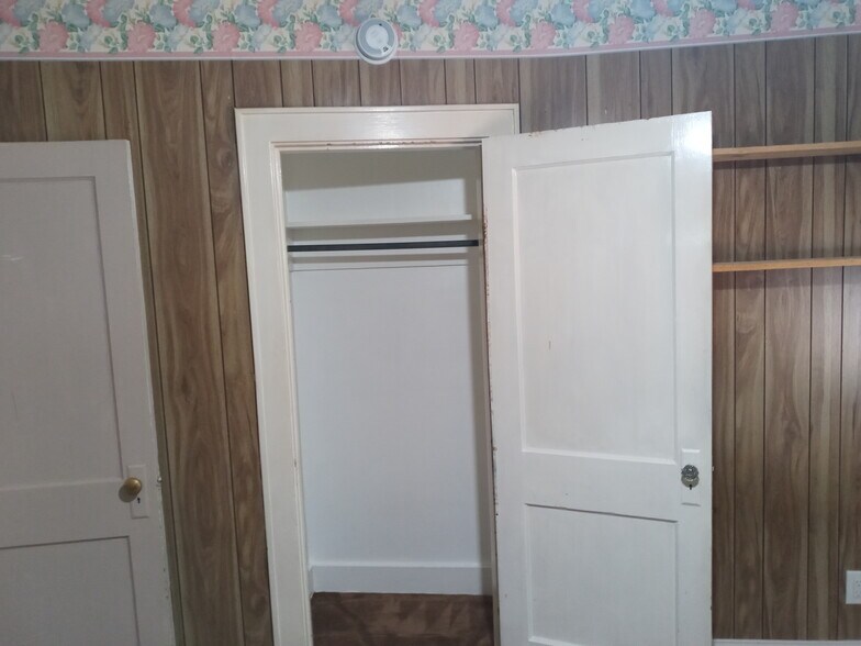 Building Photo - 34 Titus Ave