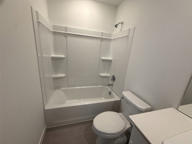 Building Photo - 25670 Roy Rogers Rd