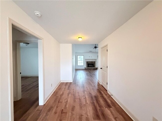 Building Photo - 292 Jameston Dr