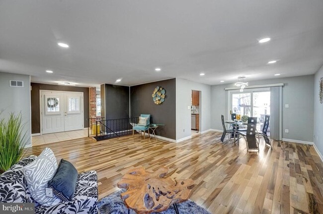 Building Photo - 4309 Selkirk Dr