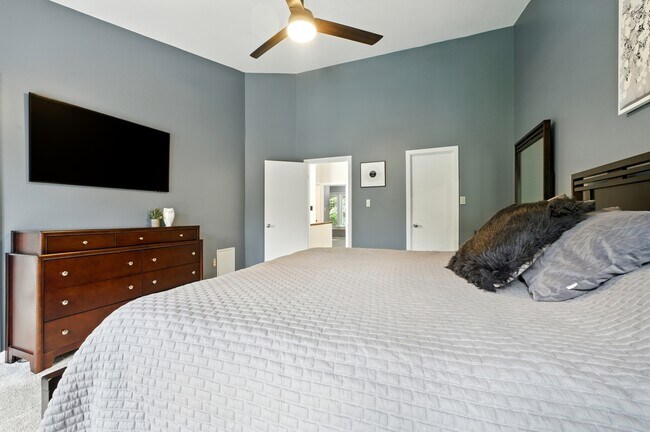 Building Photo - 10903 Whiterim Dr