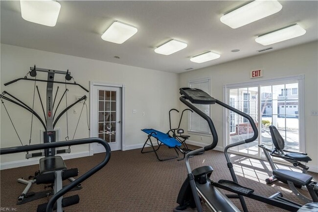 Building Photo - 701 Lakeview Cove