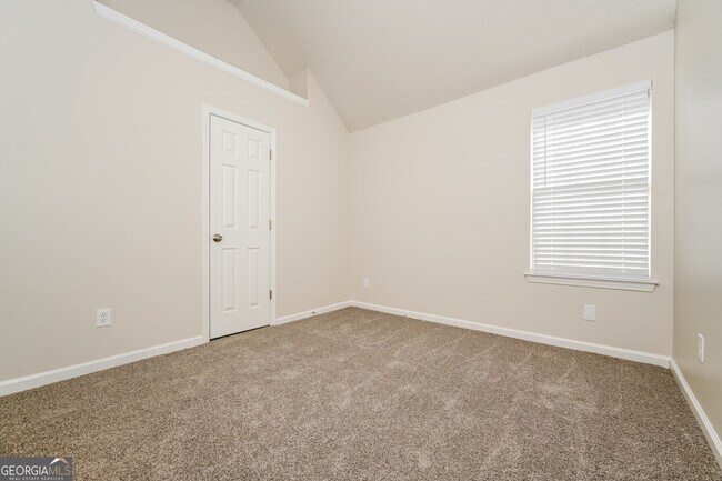 Building Photo - 4610 Idlewood Park