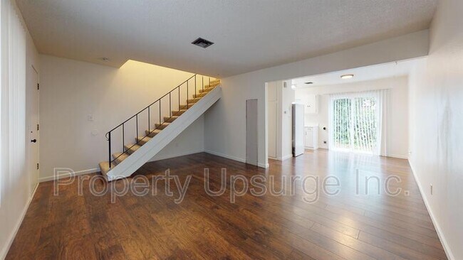 Building Photo - 1035 Pine St