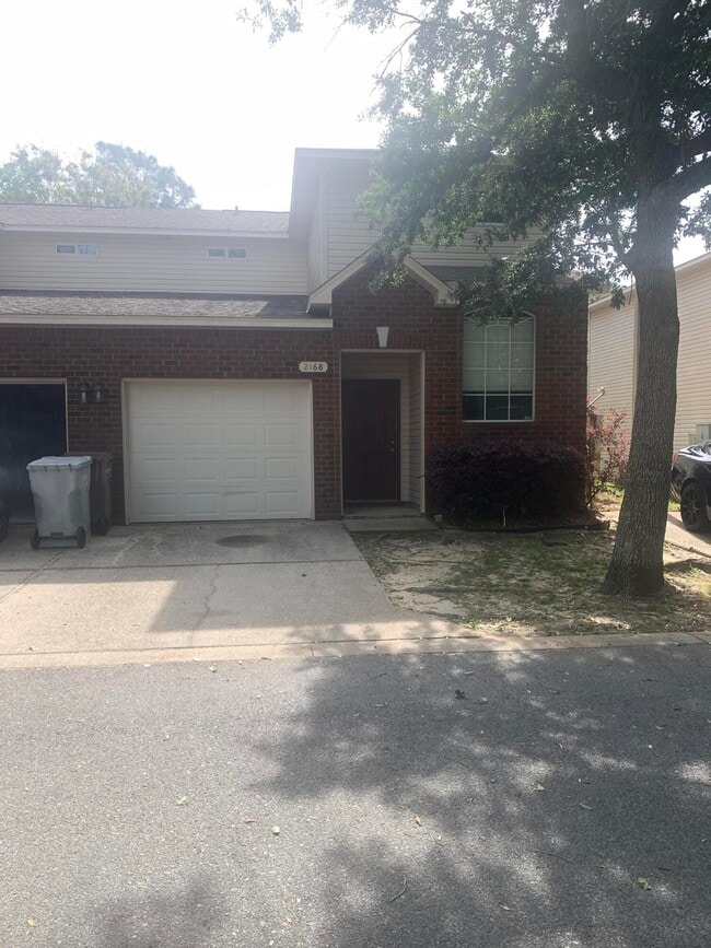 Building Photo - 1681 Hadleigh Hills Ct