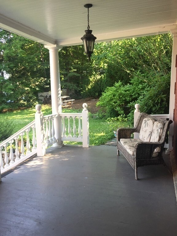 Building Photo - 81 Church St