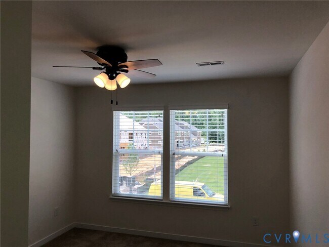 Building Photo - 10515 Benoni Trl