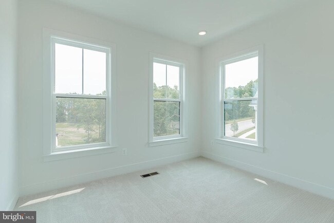 Building Photo - 42601 Houdini Rst Ter