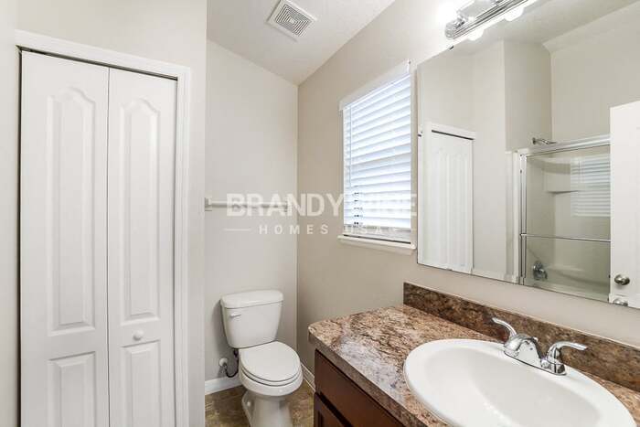 Building Photo - 1310 Windsor Lake Cir