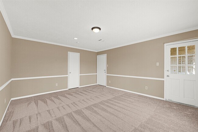 Building Photo - 3023 Jewel Ann St