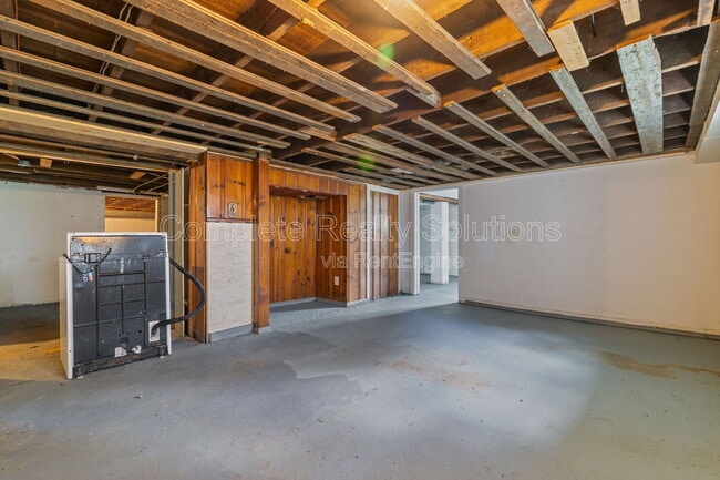 Building Photo - 2724 Pasteur Ave