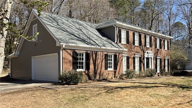 Building Photo - 1735 Ridgefield Dr