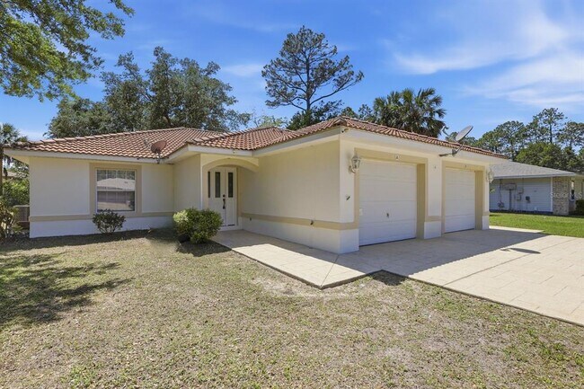 Building Photo - 4 Pony Ln