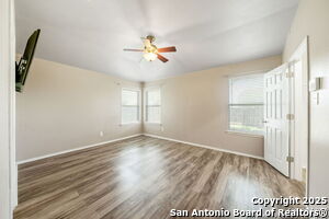 Building Photo - 10631 Arabian Sands