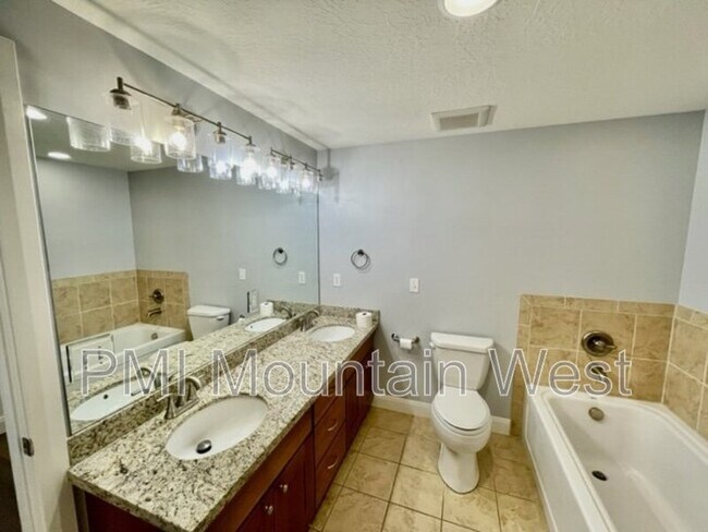 Building Photo - 88 S 900 E