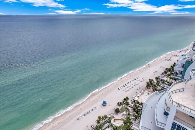 Building Photo - 3535 S Ocean Dr