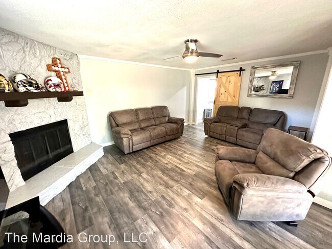 Building Photo - 3 br, 2 bath House - 5316 Helmick Ave