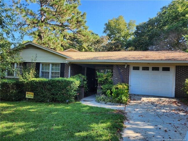 Primary Photo - 4936 Catalpa Cir
