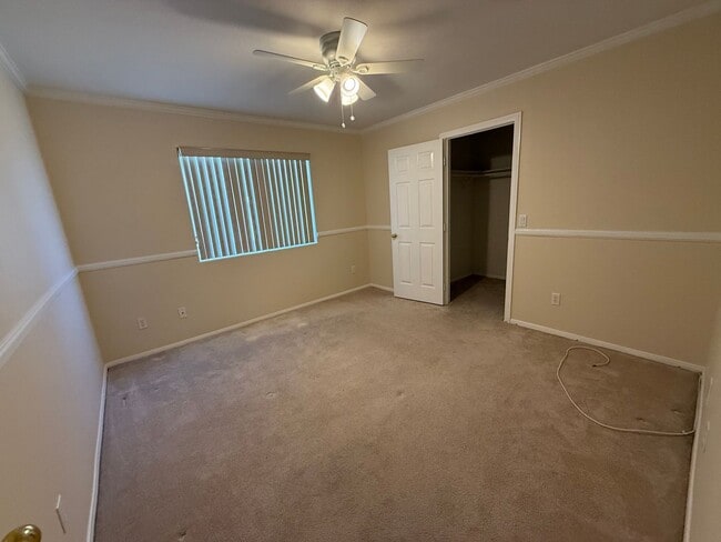 Building Photo - Beautiful Spring Valley Lake Home, 3 Bedrooms, 2 Bathrooms, New Paint