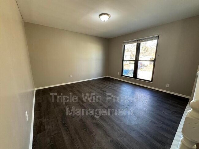 Building Photo - 1464 Monopoly Dr