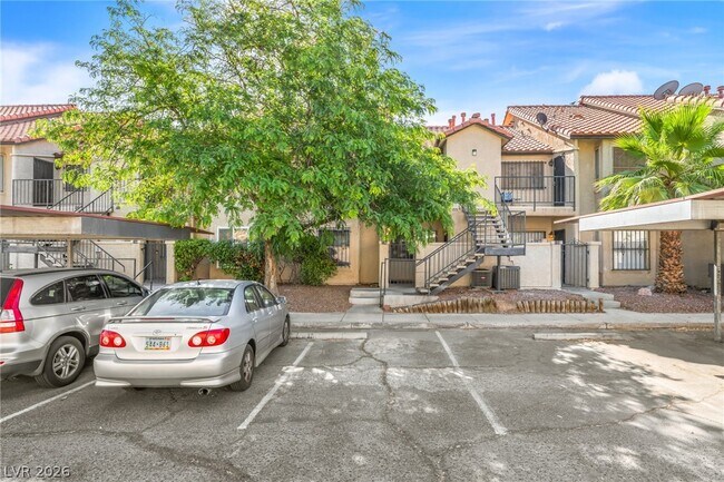 Building Photo - 3602 Gaylord Dr