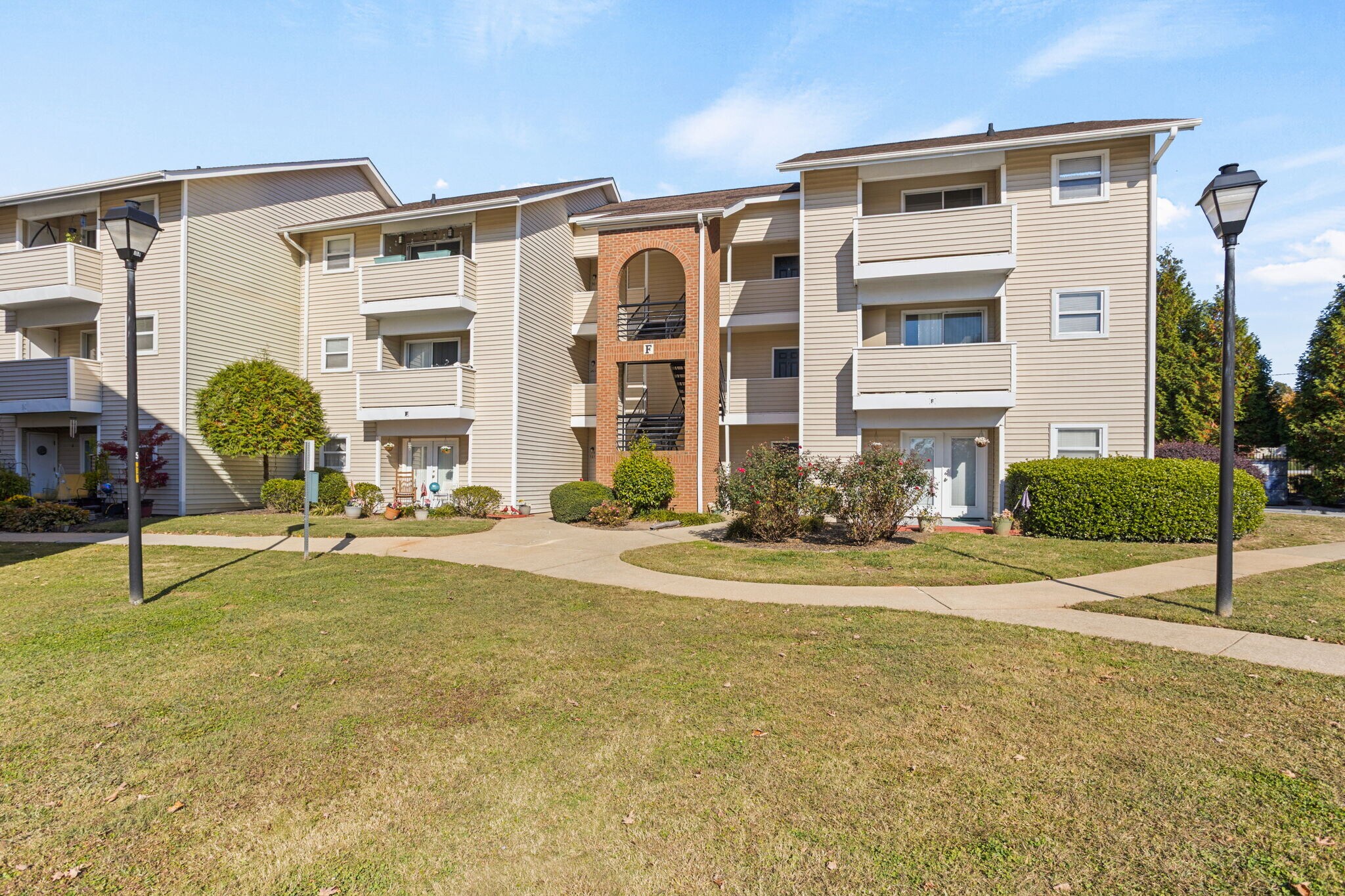 Building Photo - 2601 Duncan Chapel Rd