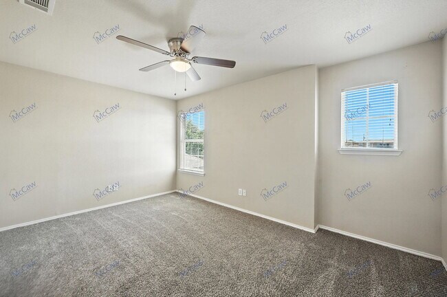 Building Photo - 1321 Village Garden Dr