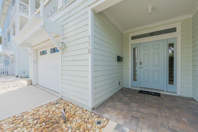 Building Photo - Fully Furnished Jax Beach Townhome