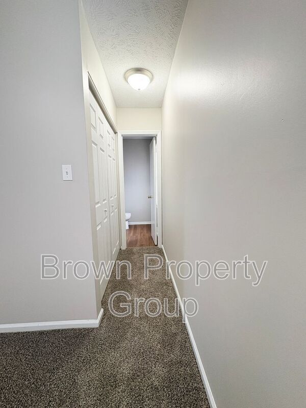 Building Photo - 414 Cumbrian Ct