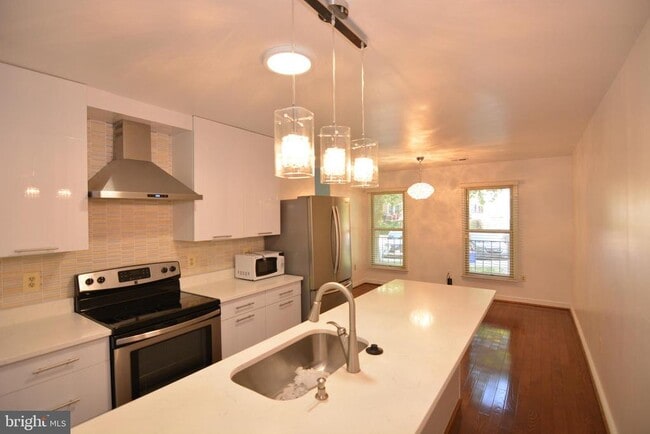 Building Photo - 7811 Coddle Harbor Ln