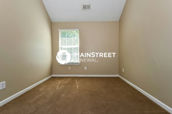 Building Photo - 4 Bedroom Pet-Friendly Home in Ellenwood, GA with Main Street Renewal