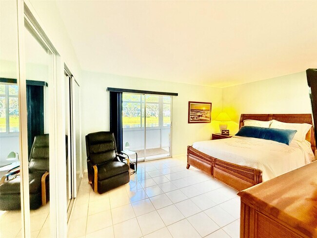 Building Photo - 42 Tilford C