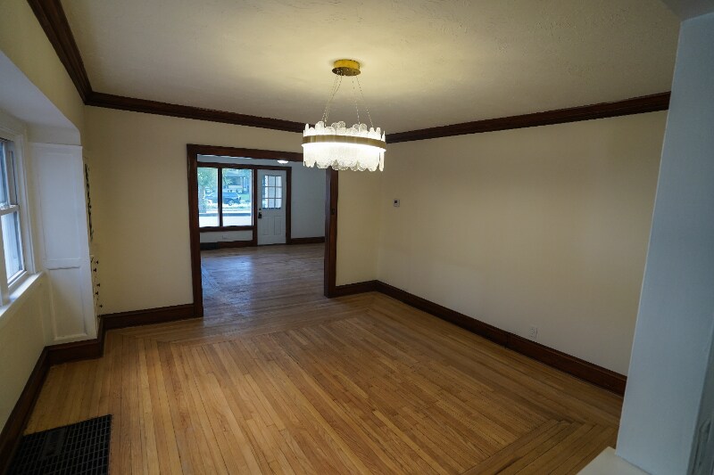 Building Photo - 11416 Clifton Blvd