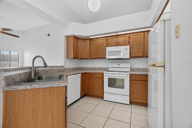 Building Photo - 4059 Waterview Loop