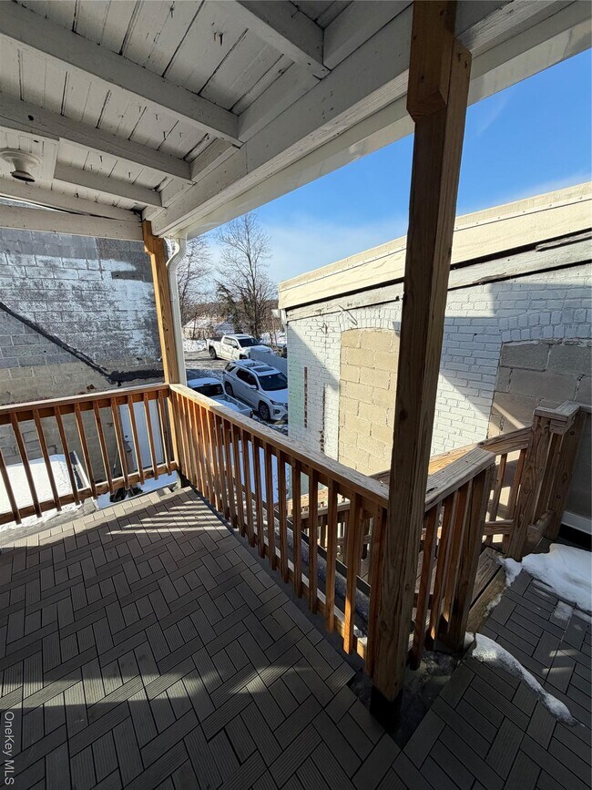 Building Photo - 2651 E Main St