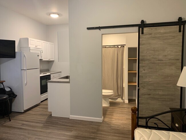 Building Photo - 1616 N 2nd St