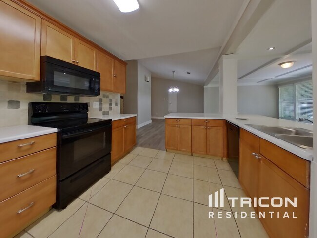 Building Photo - 1459 Chaseway Cir