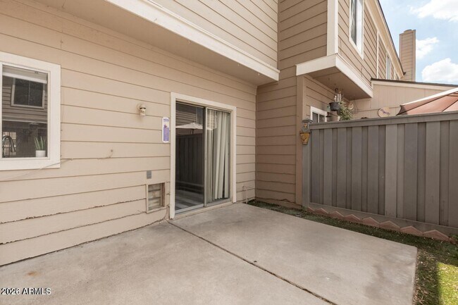 Building Photo - 3320 W McRae Way